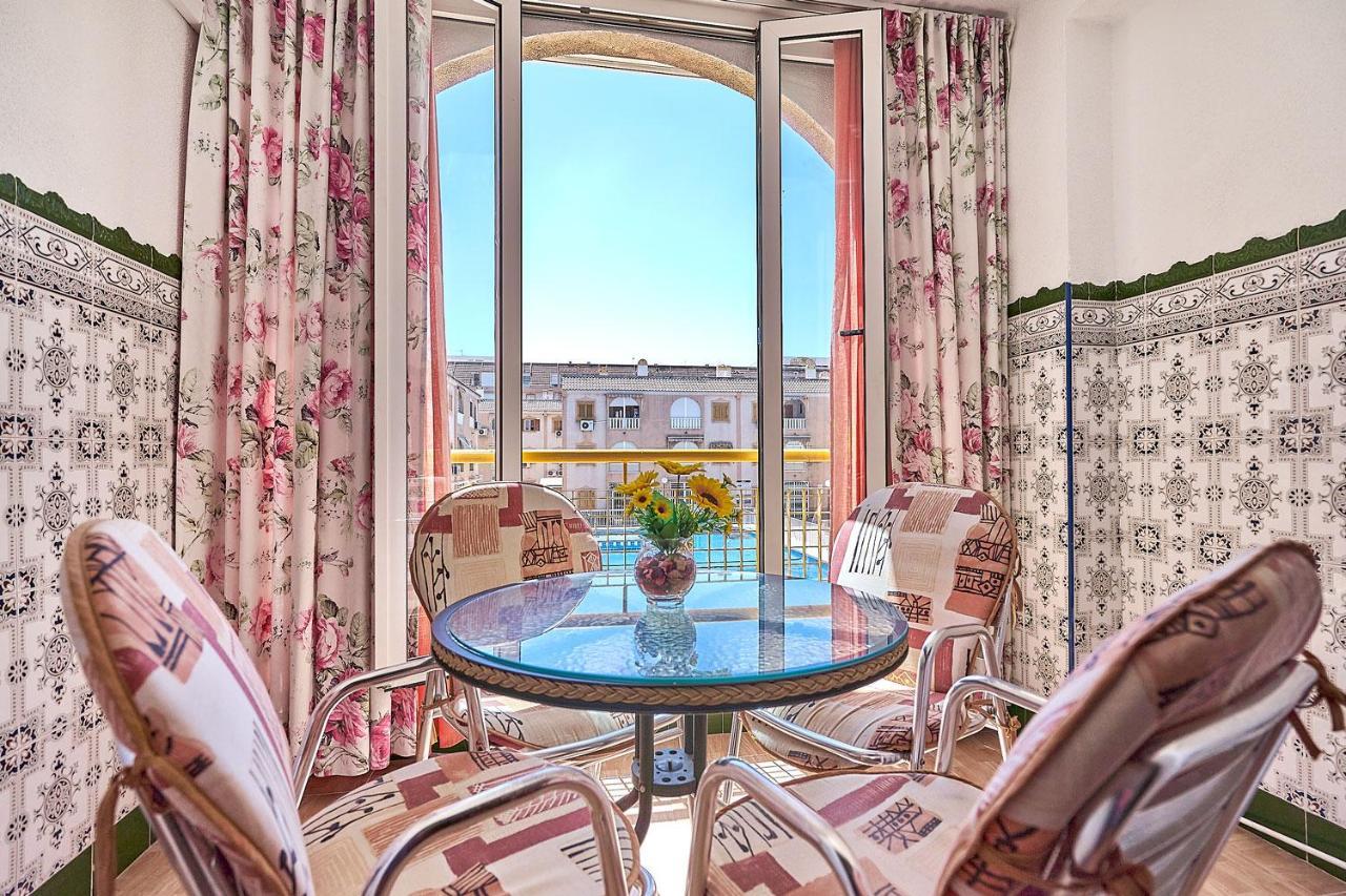 Espanhouse Valencia Apartment With Pool View In Torrevieja Exterior photo